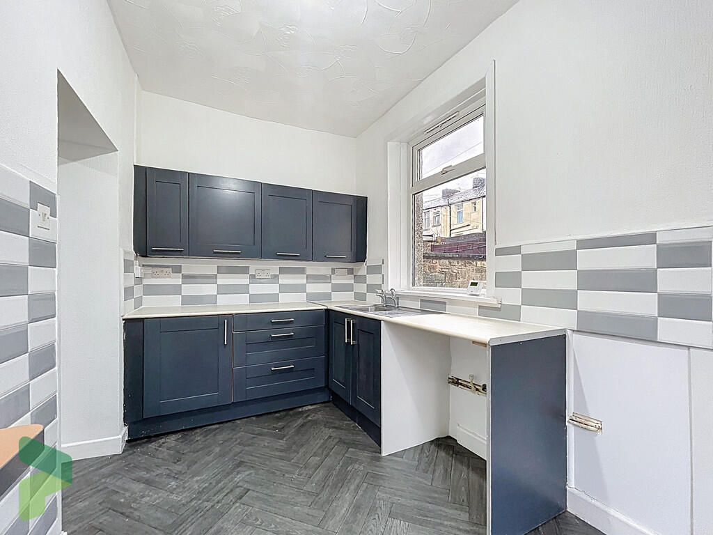Fitted kitchen