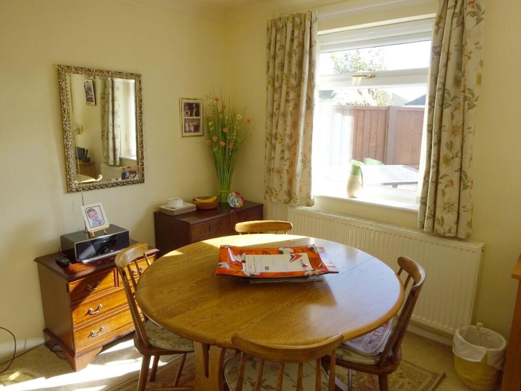 Lounge/Dining Room