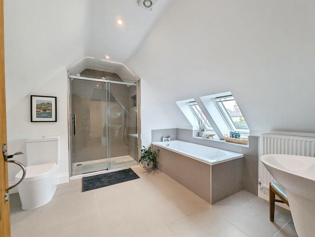 Ensuite Bathroom
