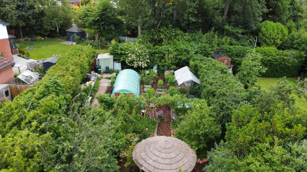 dji_fly_20250604_183510_706_1749058560343_photo_op