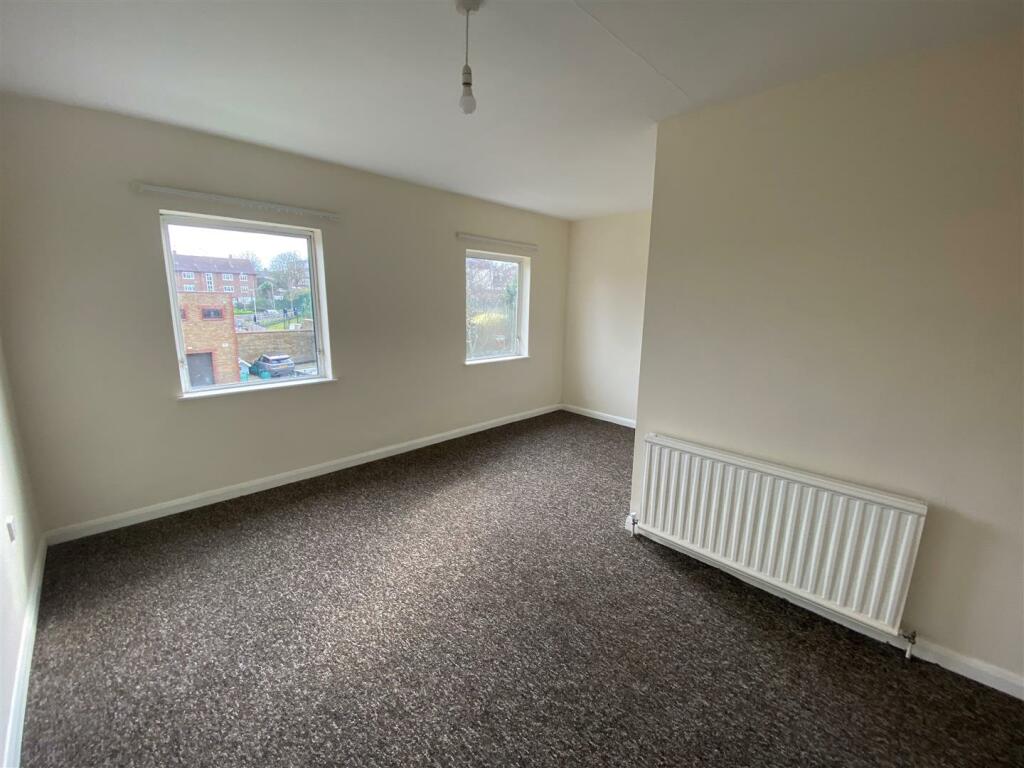 bedroom 3.jpg