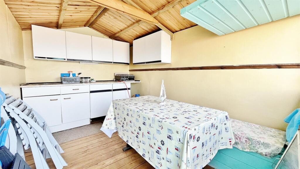 Beach Hut