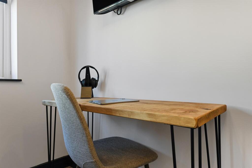 C49uttoexeternr-90.jpg