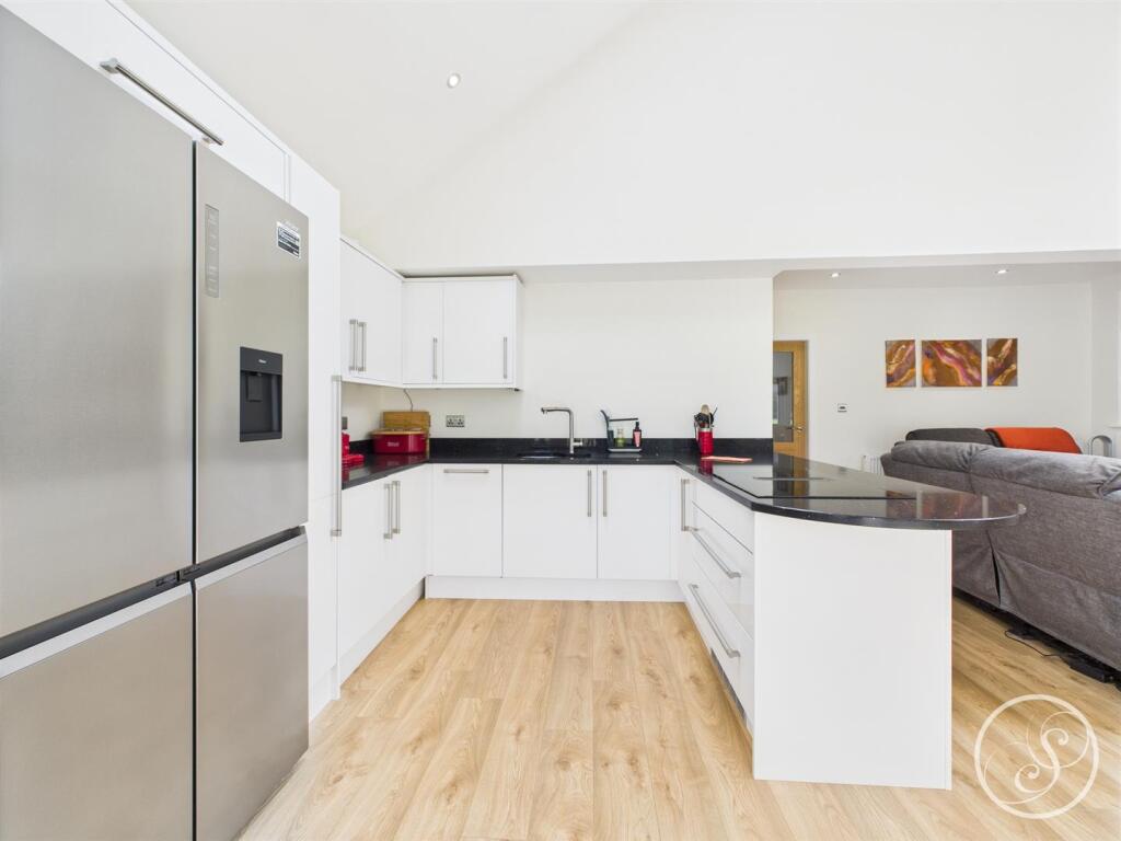 LOUNGE/KITCHEN/DINER