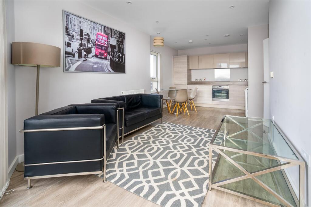 19 To Let 2 Bedroom Flat Croydon  www.islingtonpro