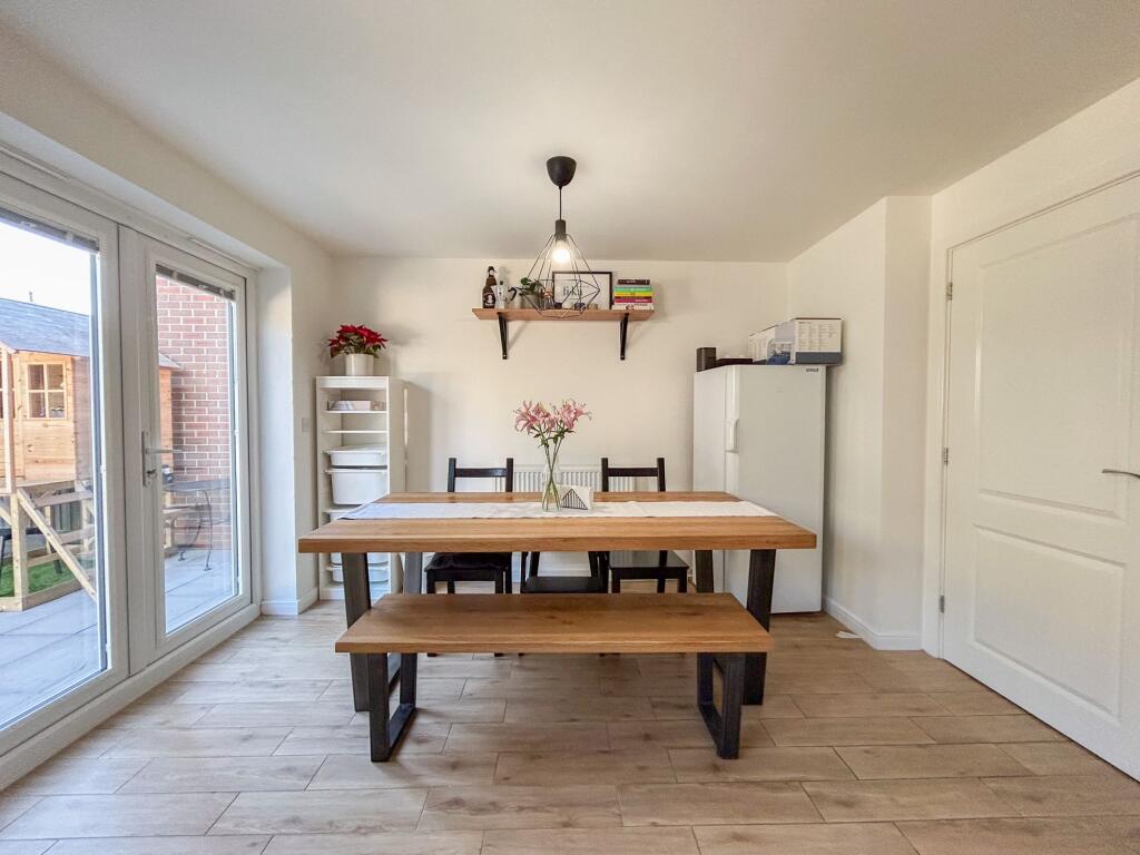 Kitchen/Dining Room