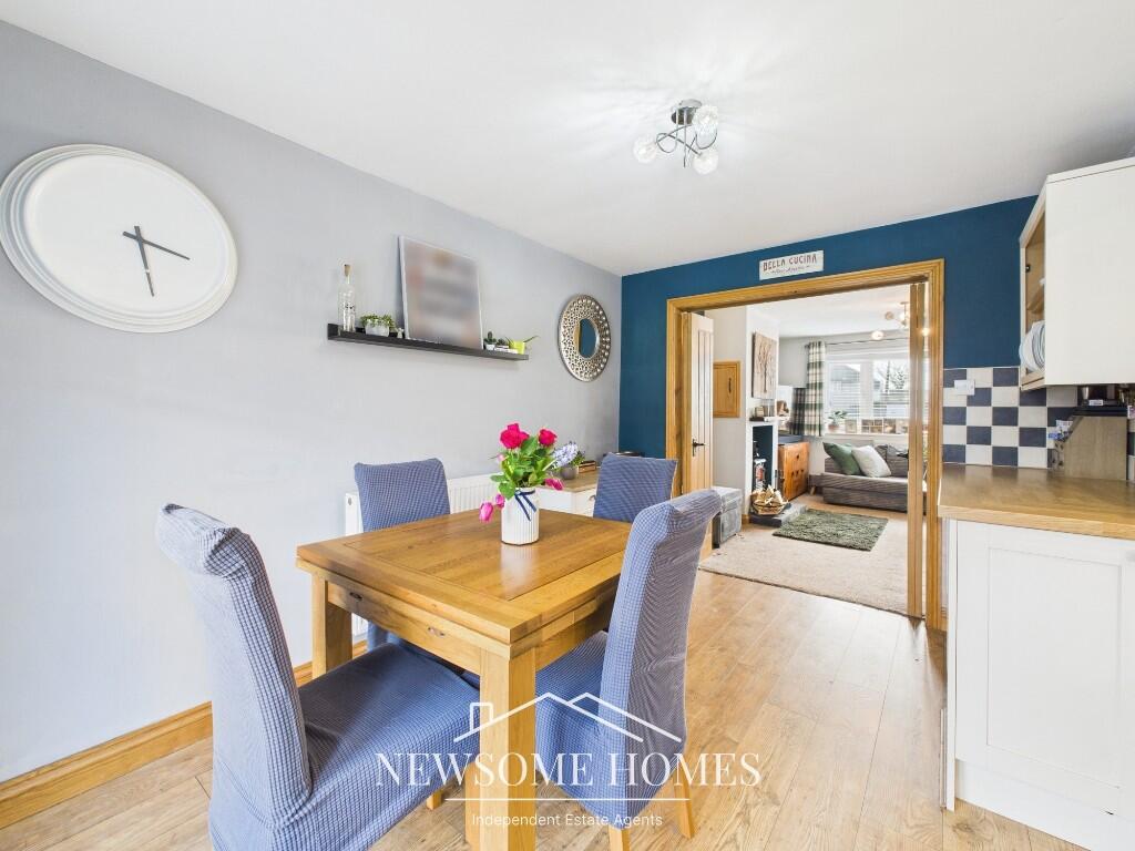 Kitchen/ Dining Room