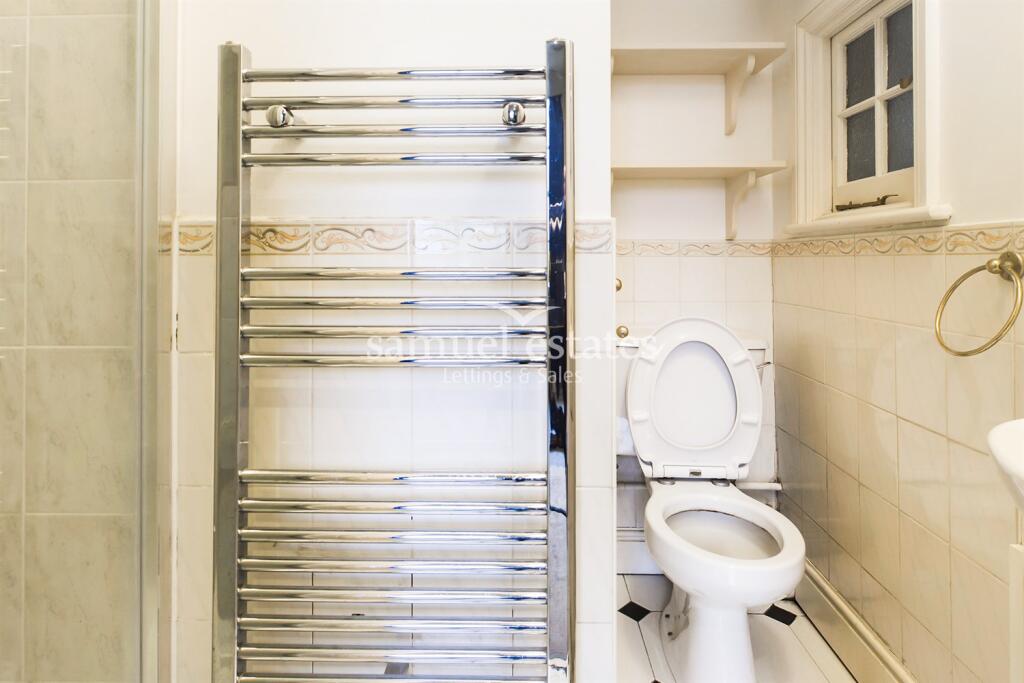 En-suite Bathroom