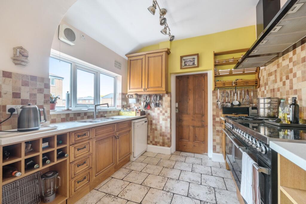 Kitchen 2
