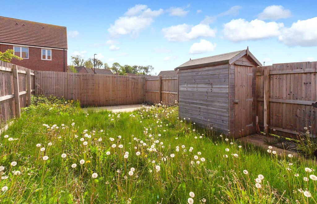 13 Bunting Drive - Garden