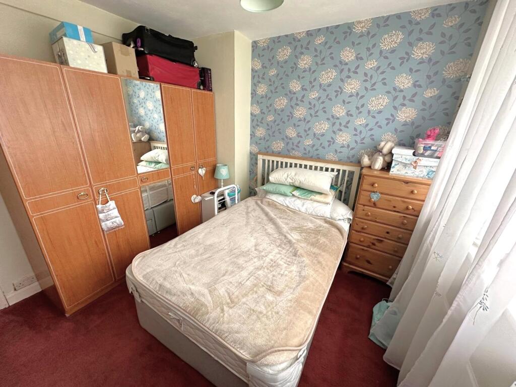 Bedroom (2)