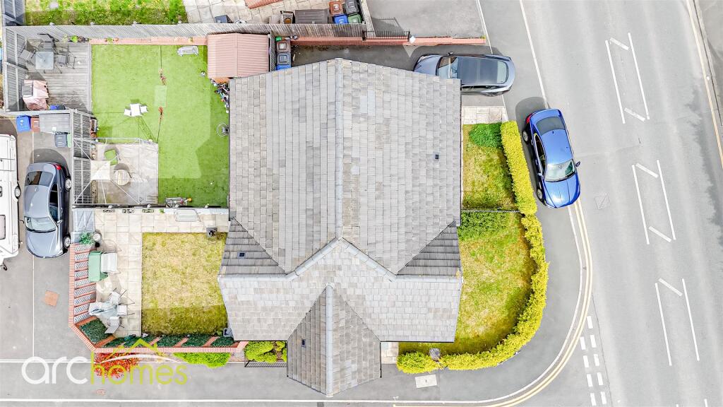 dji_fly_20250428_115638_0008_1745856662018_photo.j