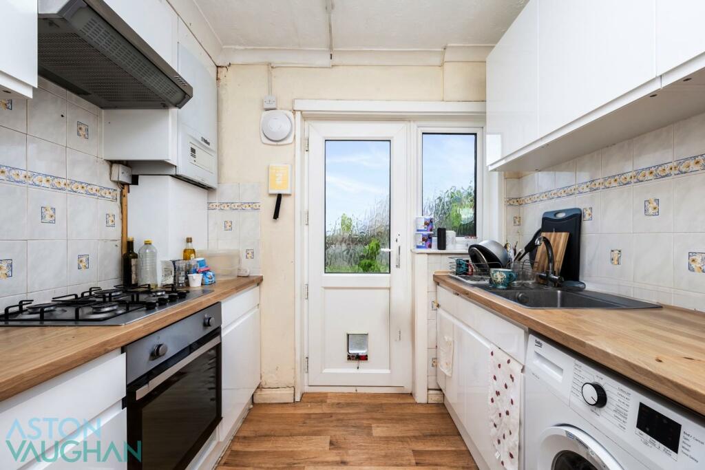 Eastbourne Road, 17-008.JPG