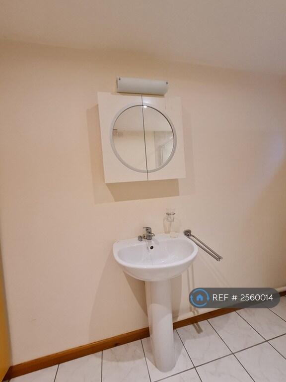 Wash Basin, Vanity Mirror &amp; Light