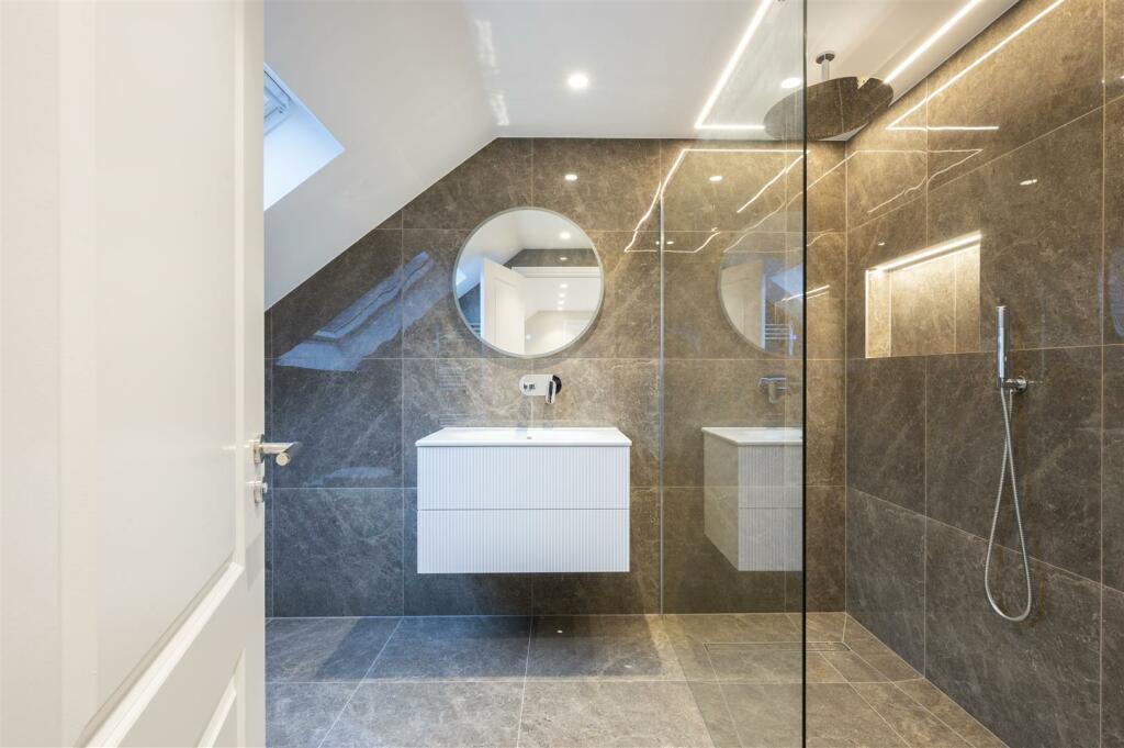 39 Seymour Road,40.jpg