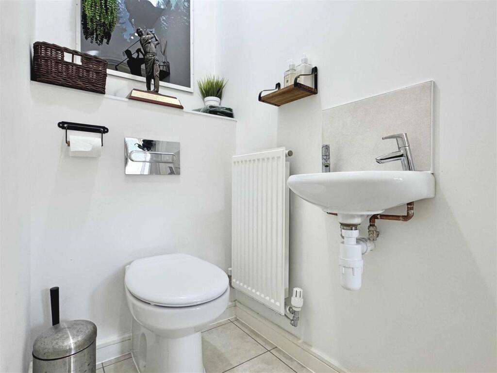 Cloakroom.jpg