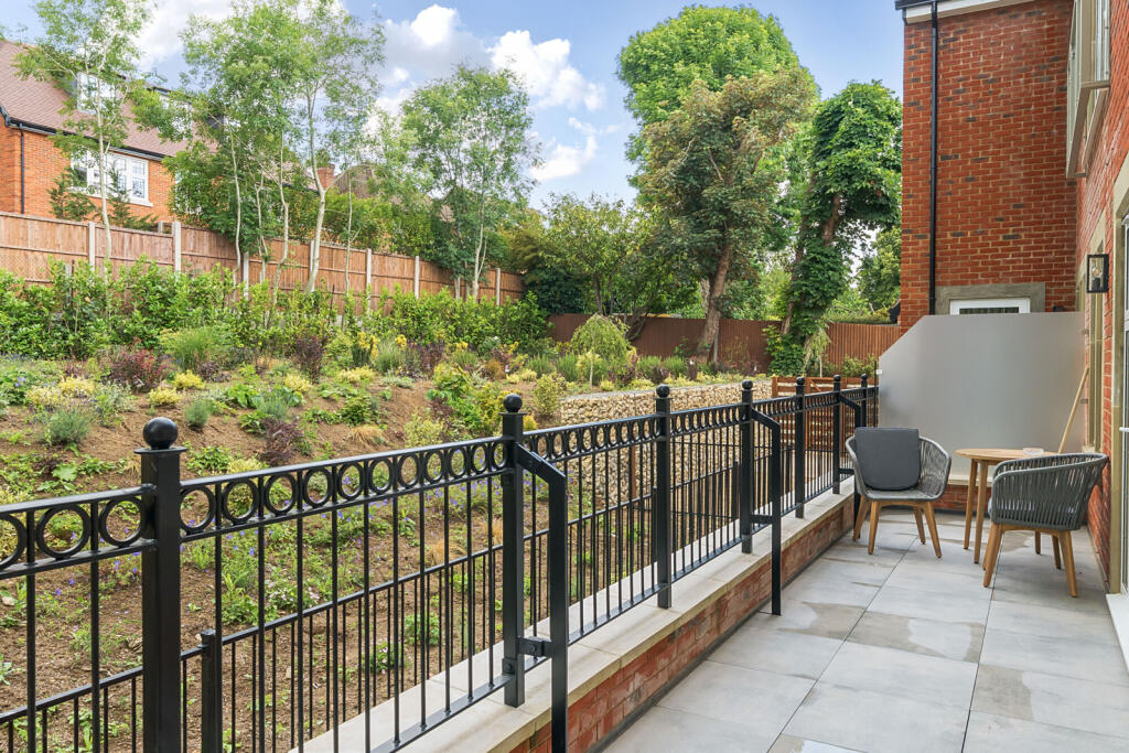 1305588-17-6842da...