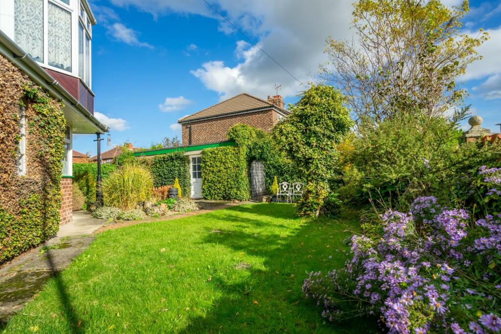 heworth hall drive (11 of 35).jpg