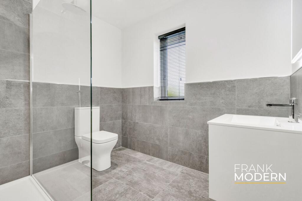 Bedroom Three En-Suite