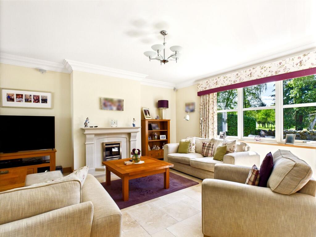 Formal Lounge