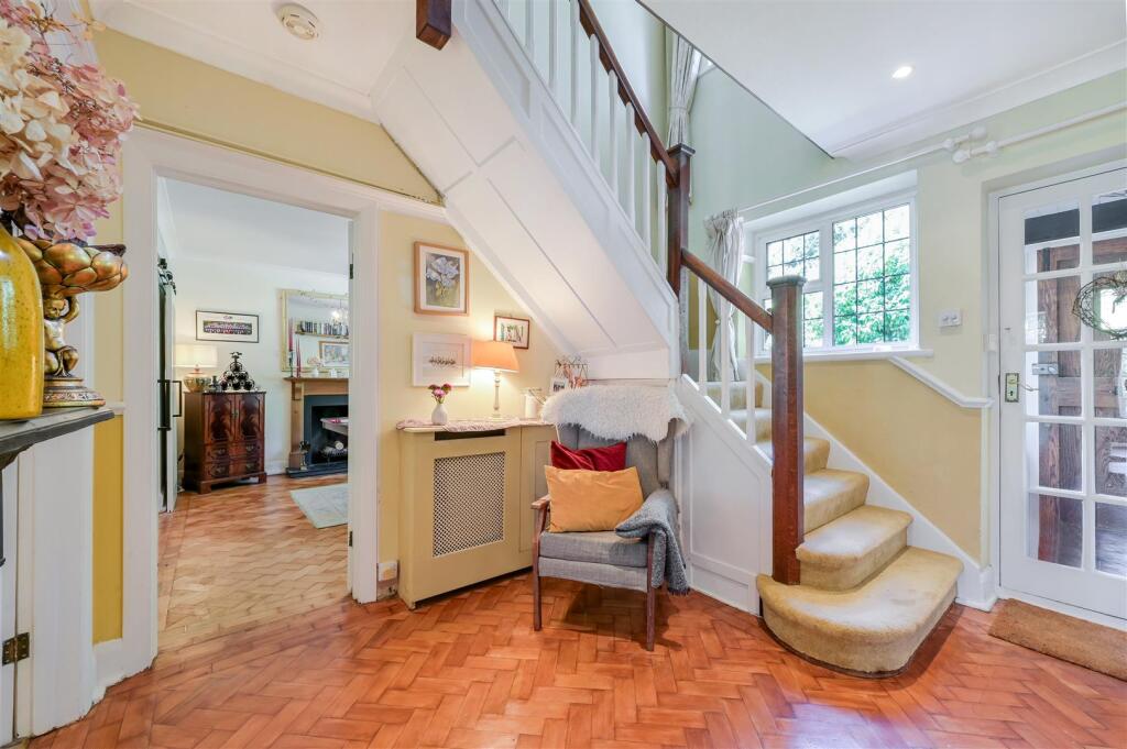 WILMERHATCH LANE (19).jpg