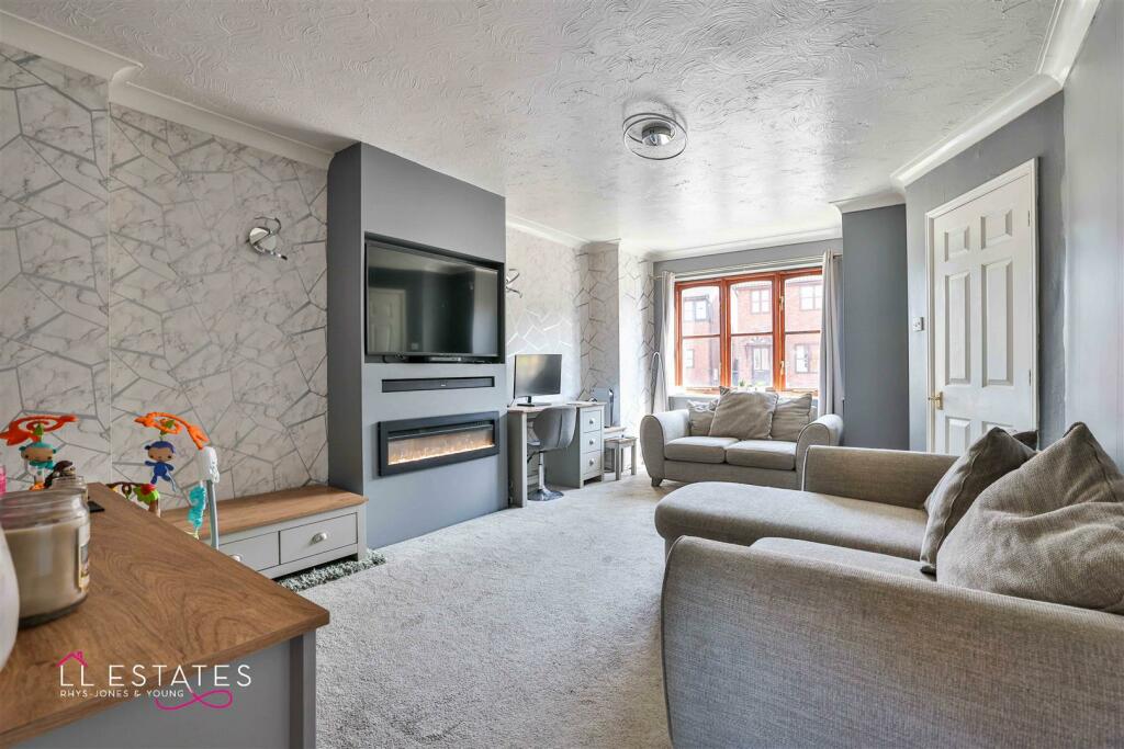 4 Alder Court-34.jpg