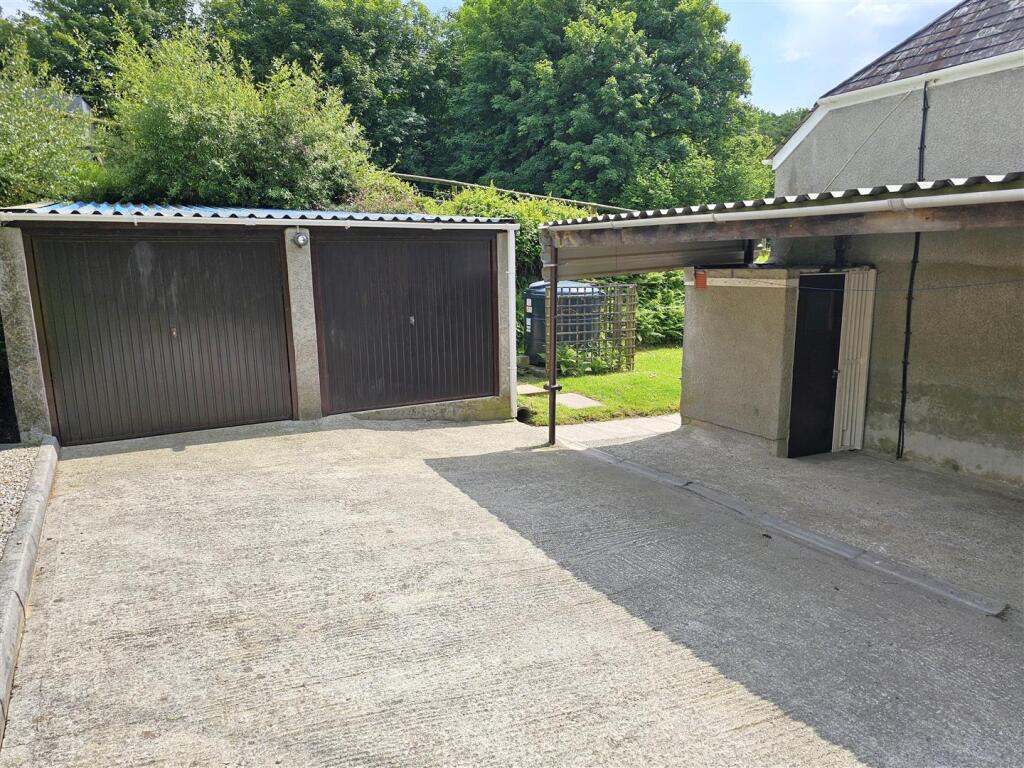 Garage.jpg