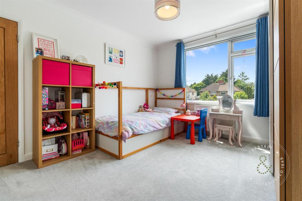 St Asaph Close, HernCrabtree (28).jpg