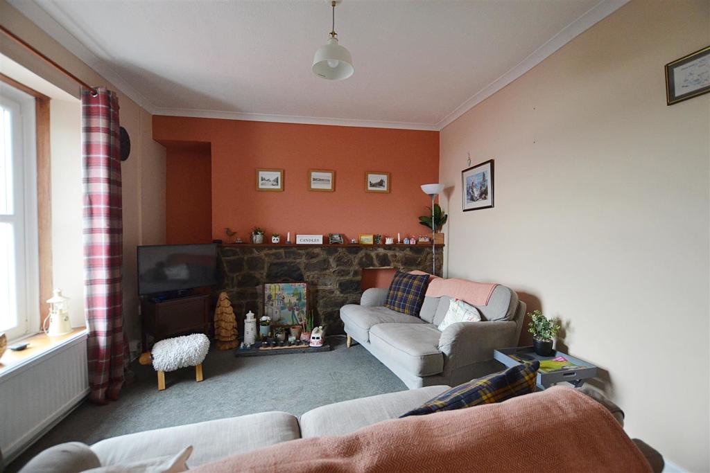 living room..JPG