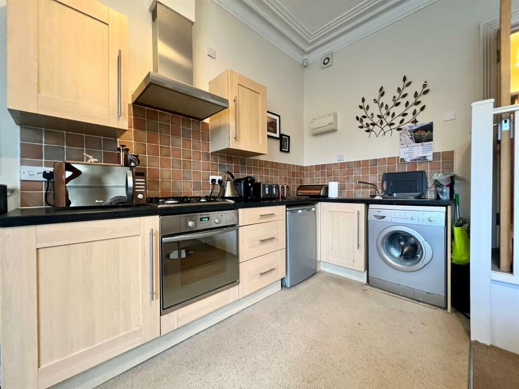 USE kitchen (4).jpg