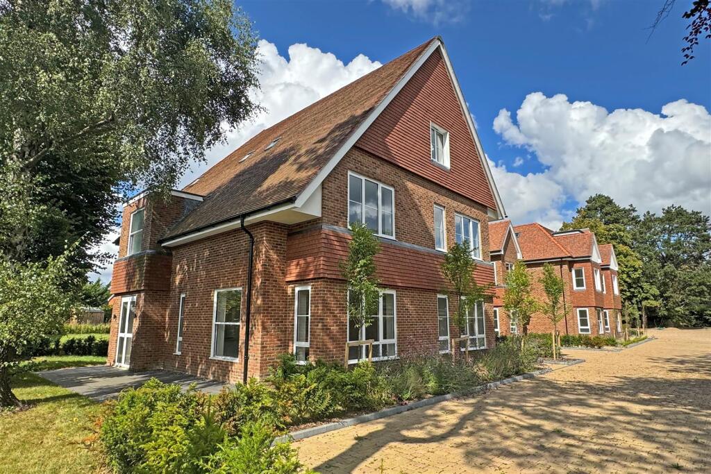 Winscombe Court