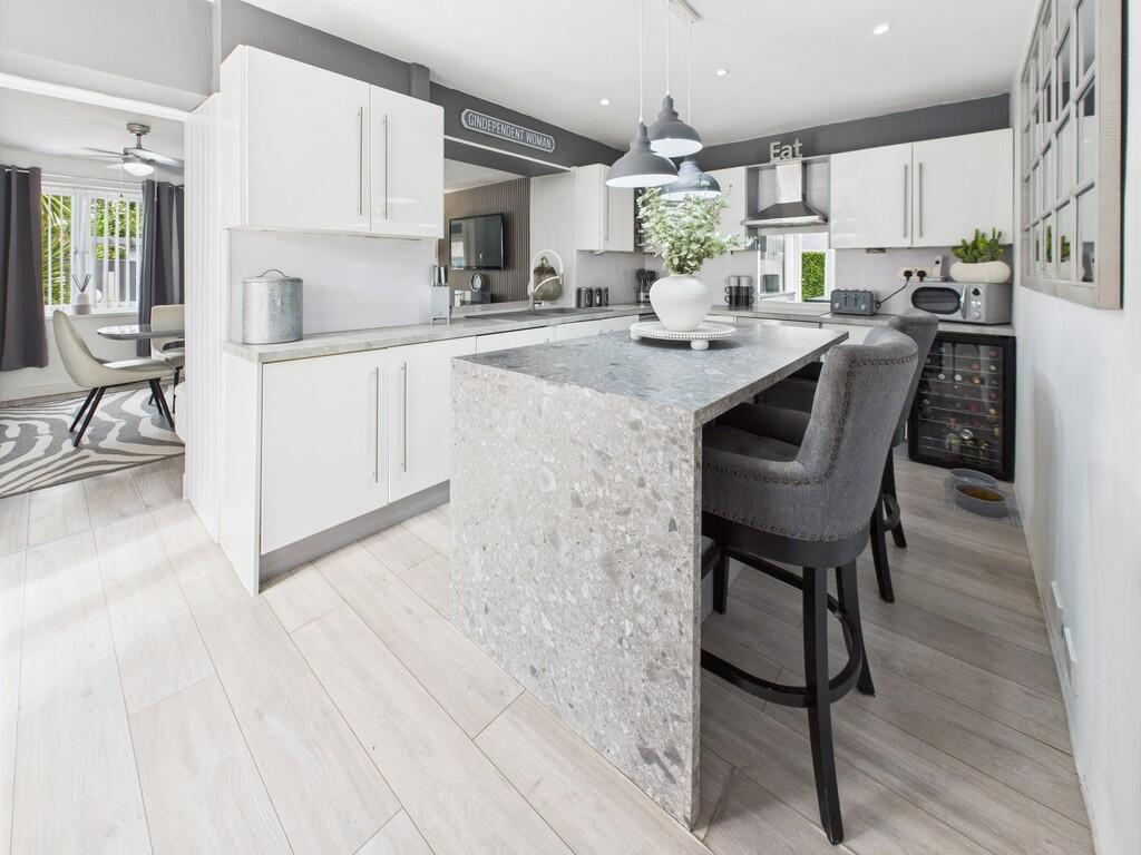 CAM03974G0-PR0191...