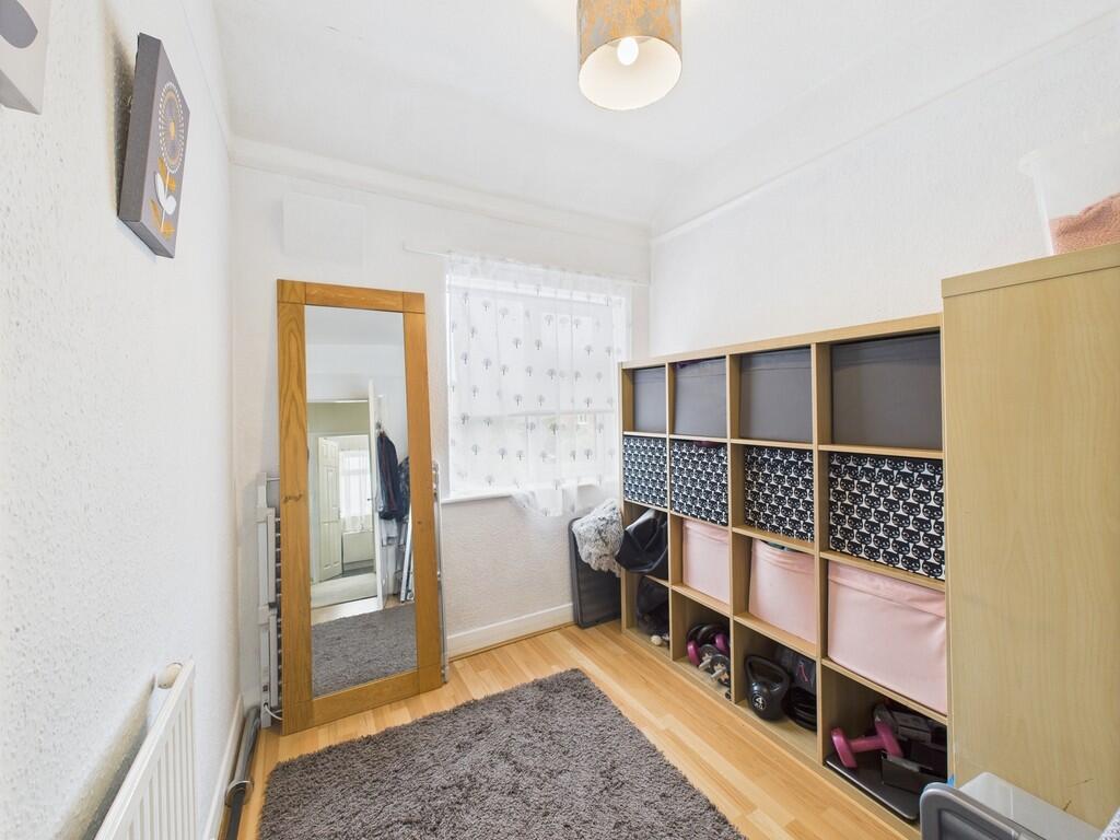 CAM02854G0-PR0427...