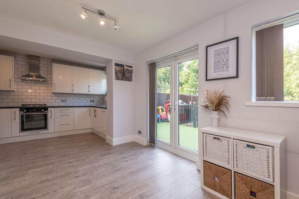 16 - 19 Marsland Court BD19 4QQ