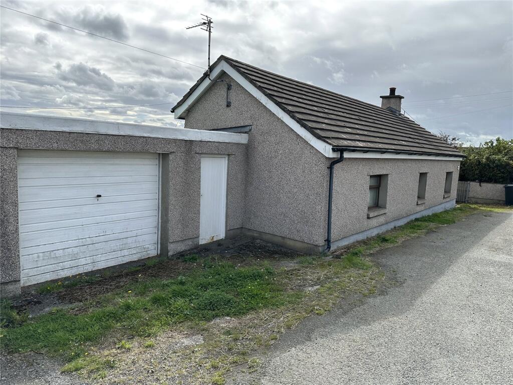 Ty Newydd, Llanfigael, Anglesey, LL65