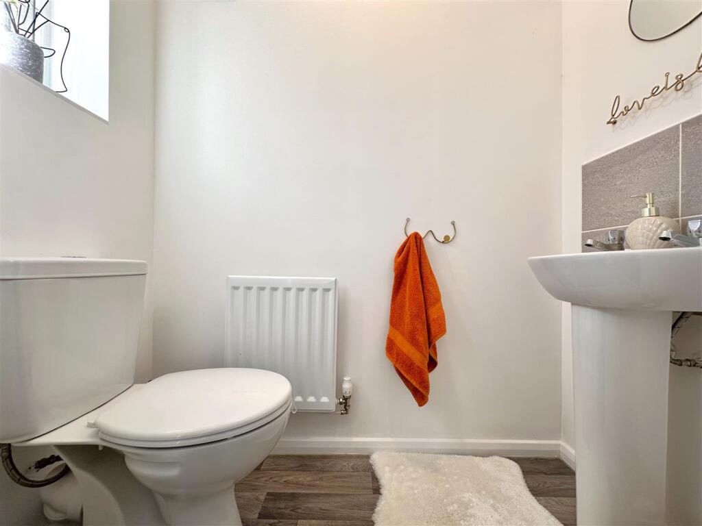 Ground Floor W.C 591