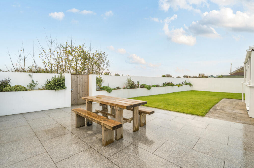 1368944-17-68f776...