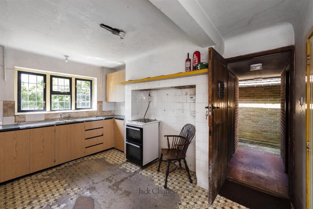 Brockhill, Barden Rd, TN3 0LJ 007.jpg