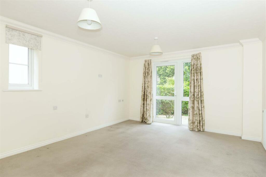 For Sale by Aspire Residential - Cambridge Lodge
