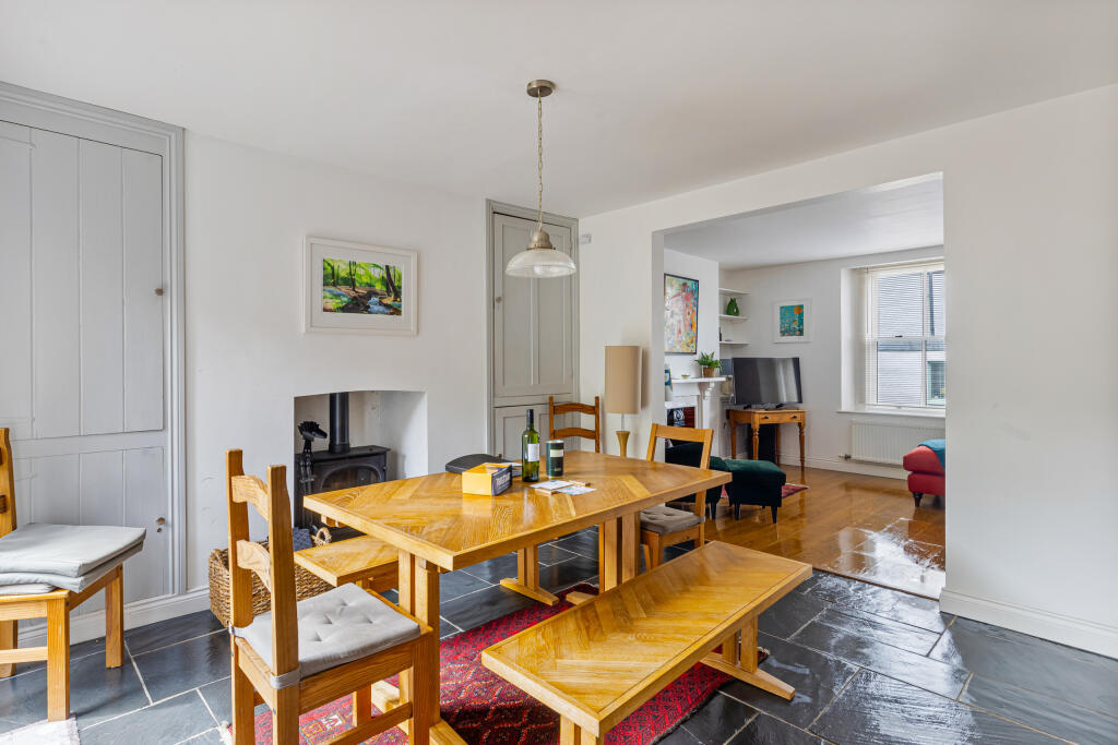 A08 - 3 Somerset Place, Totnes - 250728