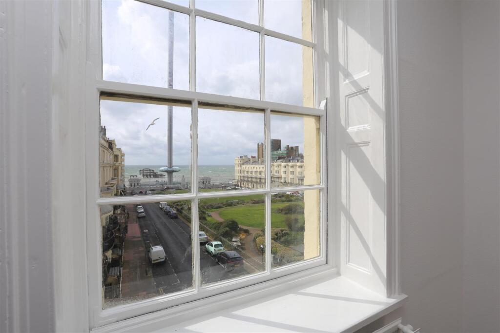 2, 37 Regency Square new (1).JPG