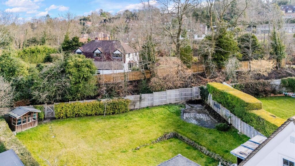STAGBURY CLOSE, 9 DRONE (12).jpg