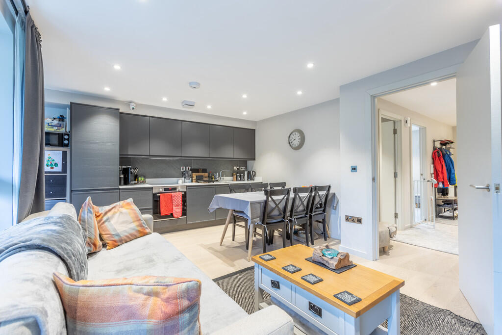 Open Plan Living/...