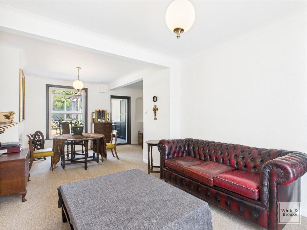 Living/Dining Room
