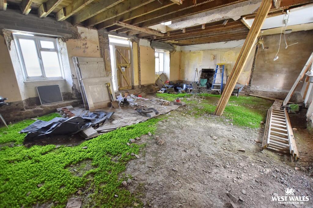 1 - 2025-09-16T194136.463.jpg