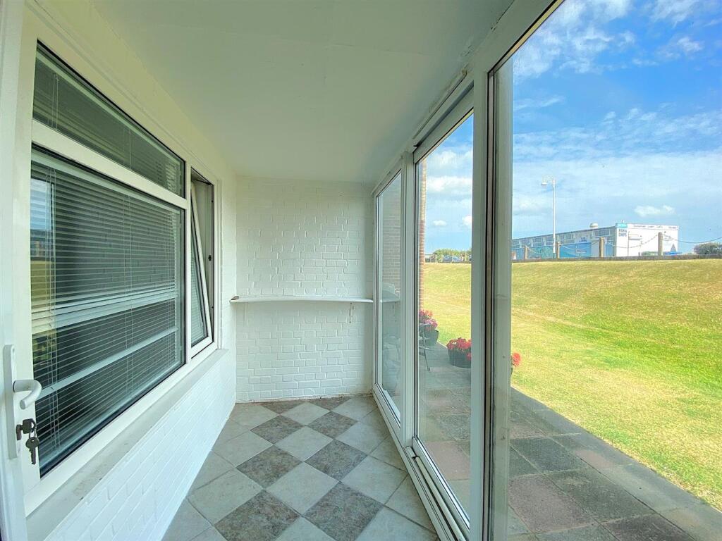 4 Tobago - Sun Room.jpg