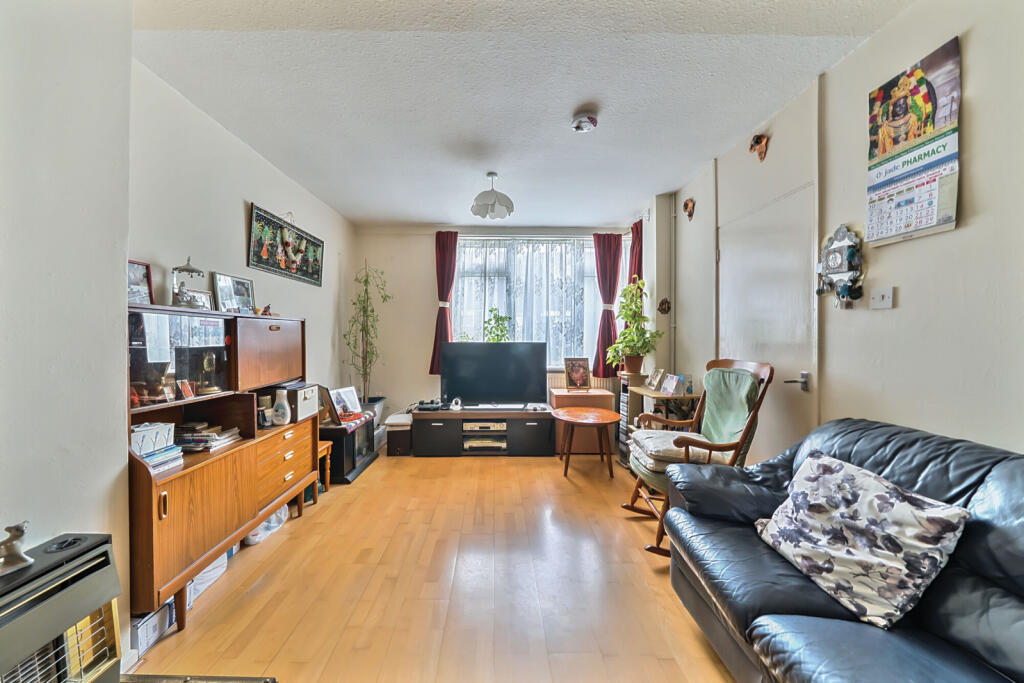 1303562-2-684171e...