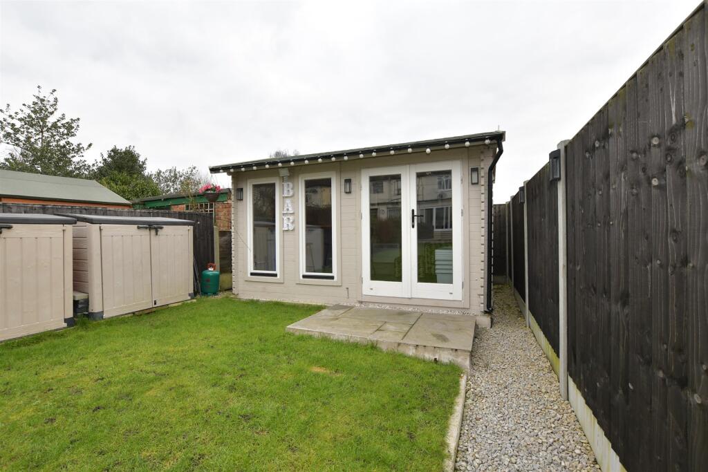 Workshop/Outbuildings