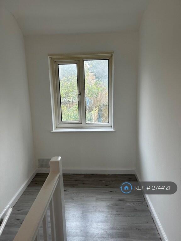 Upstairs Hallway 