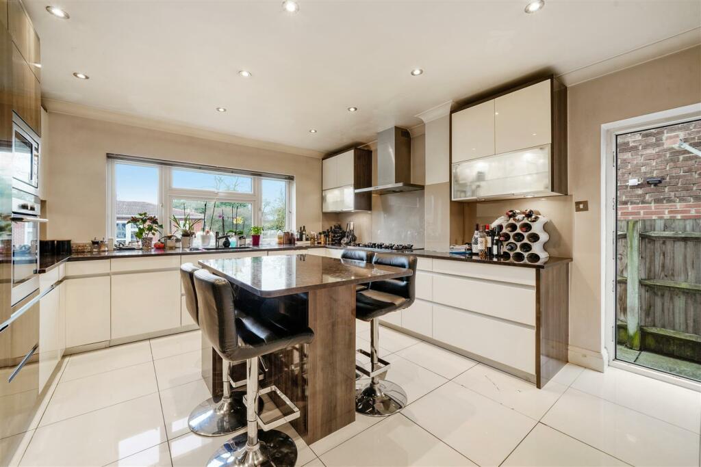 74 Pebworth Road - i7G01vVUMc7BpIs3pHWO.jpg
